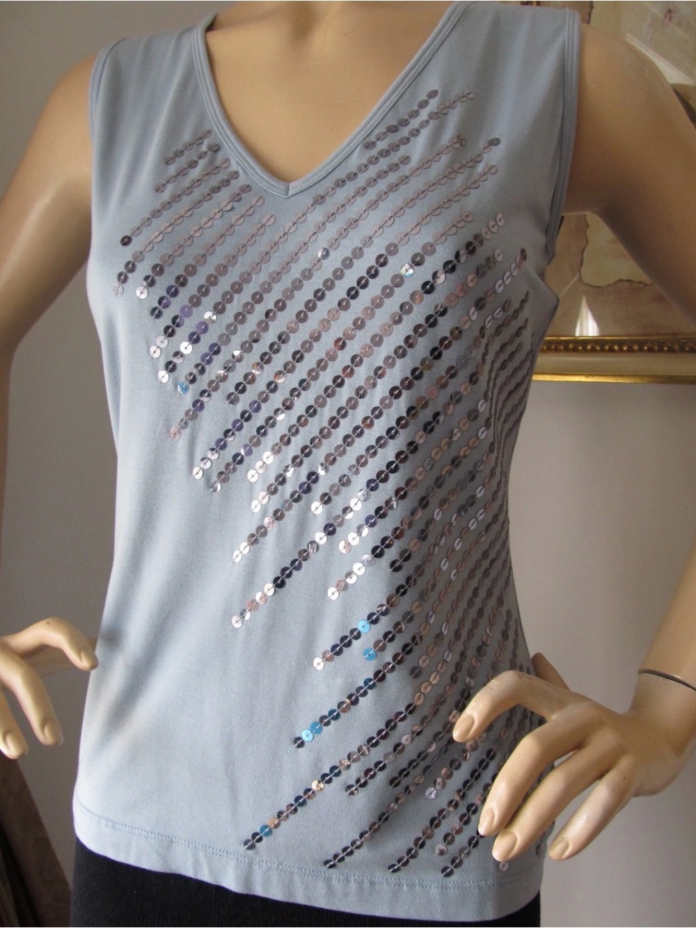 NWT St. John Collection blue sequins Top women's size m fits 6/8